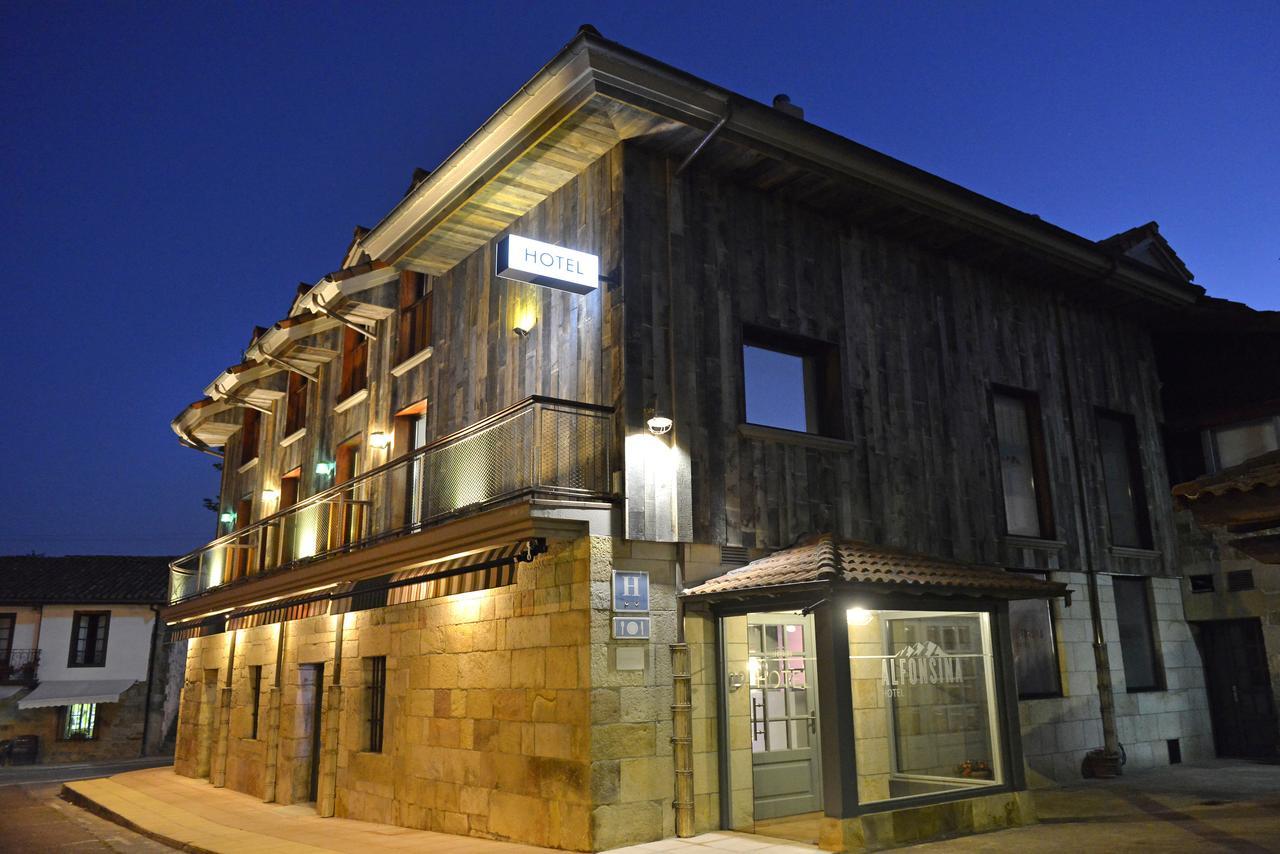 Hotel La Alfonsina Santibanez de Villacarriedo Exterior photo